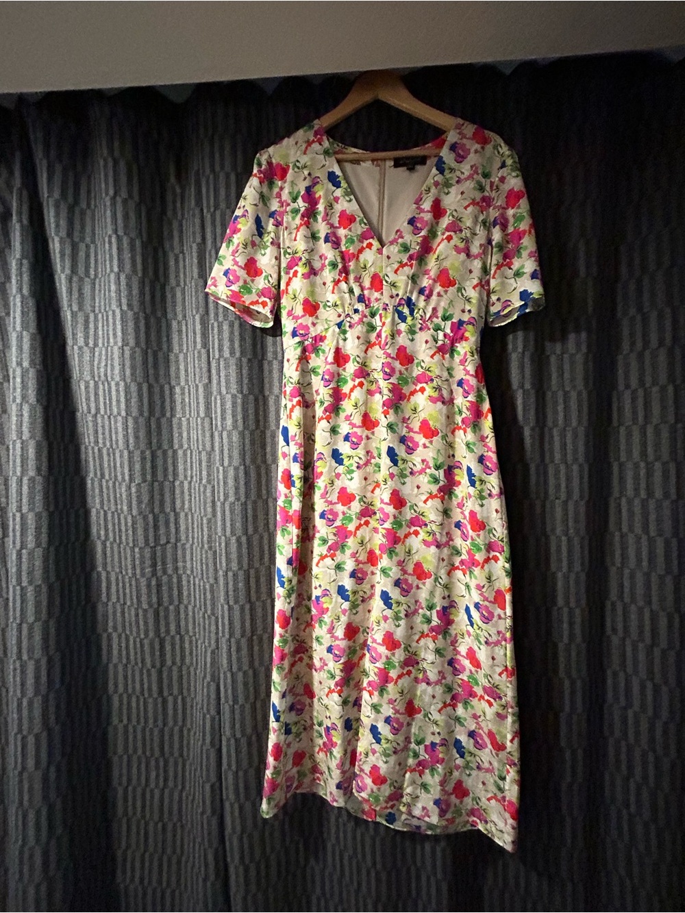 SALONI Cream Midi Dress 100% silk w/ Pink & Blue Floral Print and built in slip